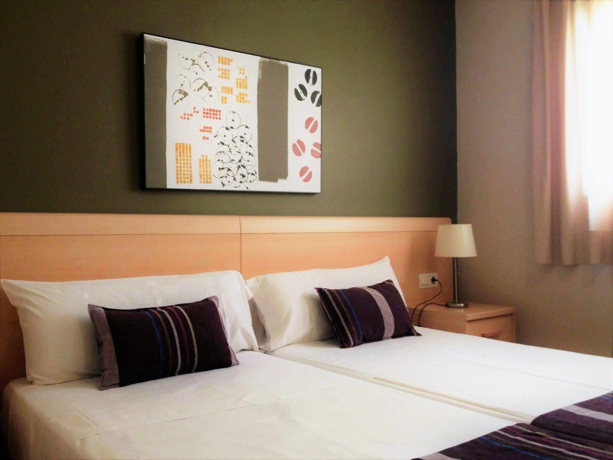 Apartamentos Plaza Picasso Βαλένθια Εξωτερικό φωτογραφία